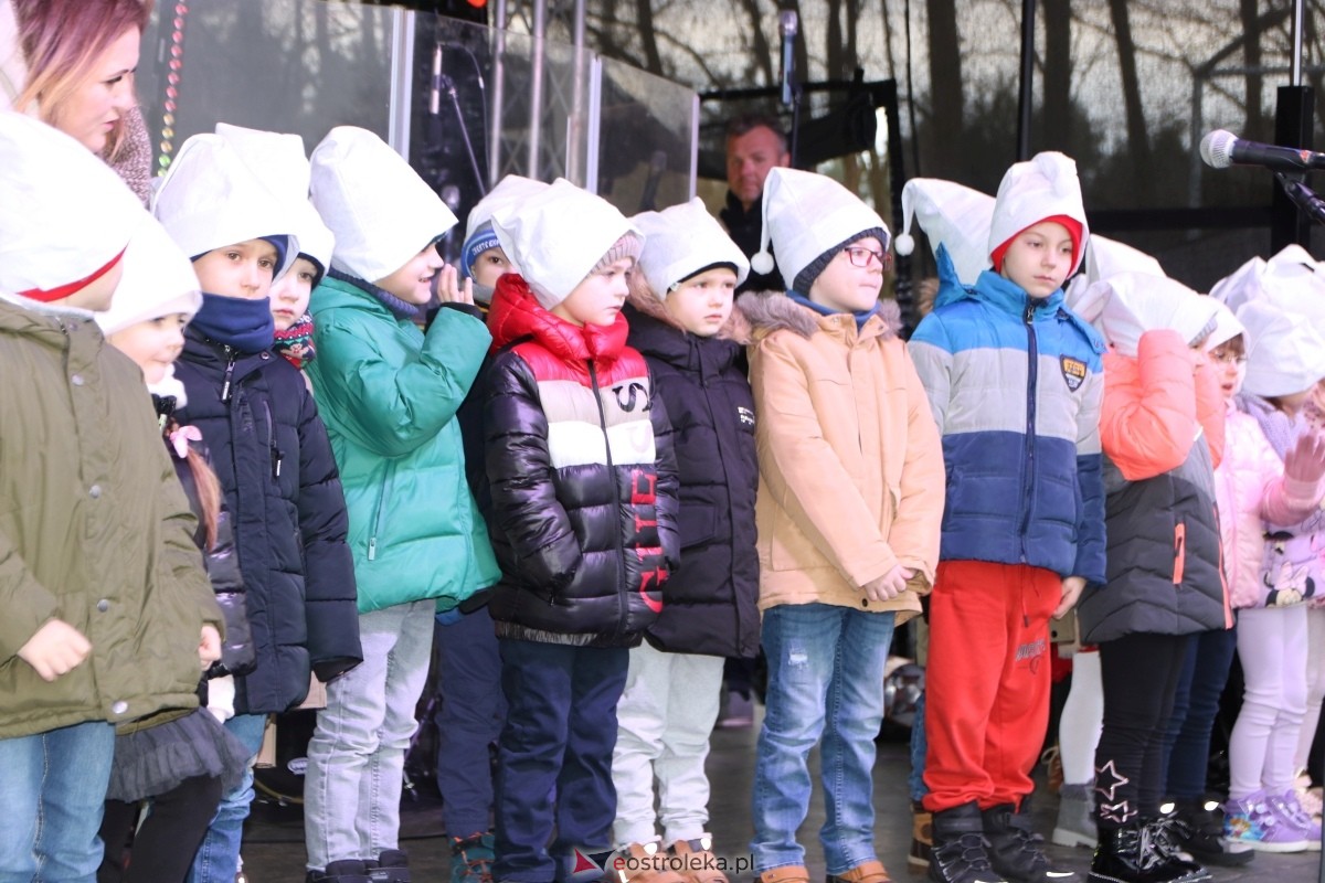 Jarmark Bożonarodzeniowy w Czerwinie [14.12.2025] - zdjęcie #47 - eOstroleka.pl
