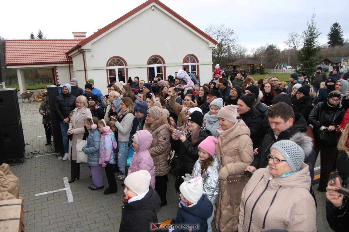 Jarmark Bożonarodzeniowy w Czerwinie [14.12.2025] - zdjęcie #44 - eOstroleka.pl