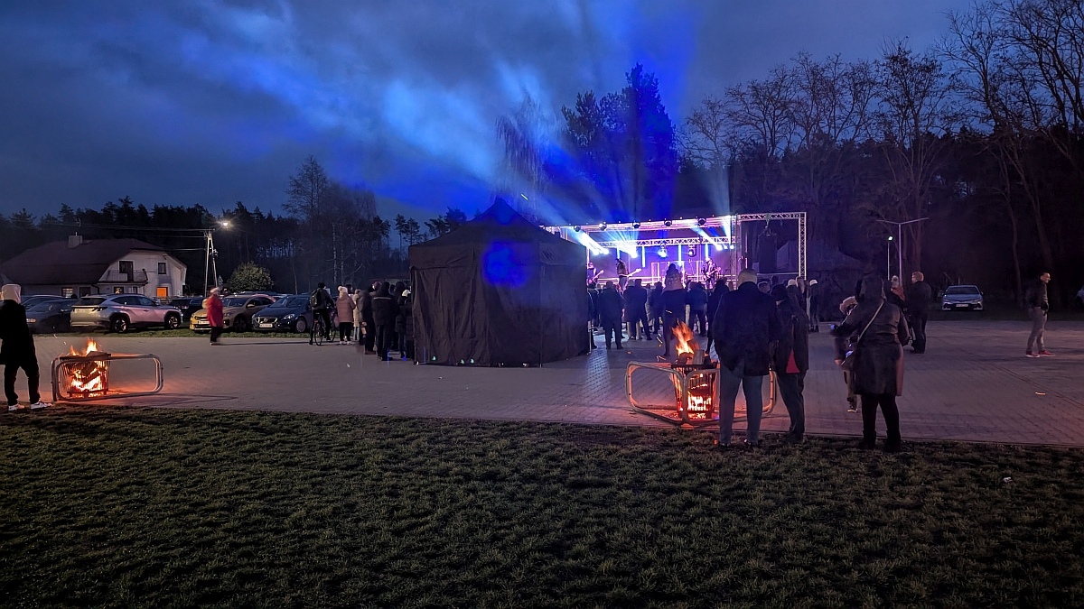 Jarmark Bożonarodzeniowy w Czerwinie [14.12.2025] - zdjęcie #2 - eOstroleka.pl