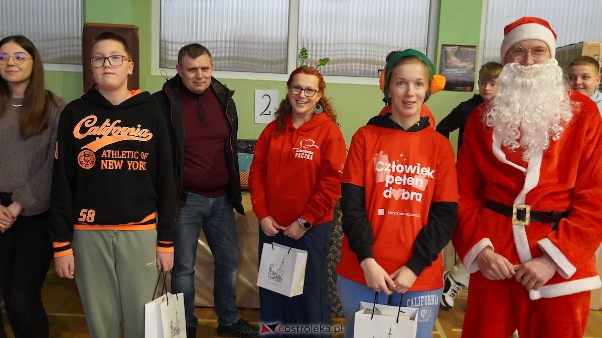 15. edycja Szlachetnej Paczki w Ostrołęce [14.12.2025] - zdjęcie #35 - eOstroleka.pl