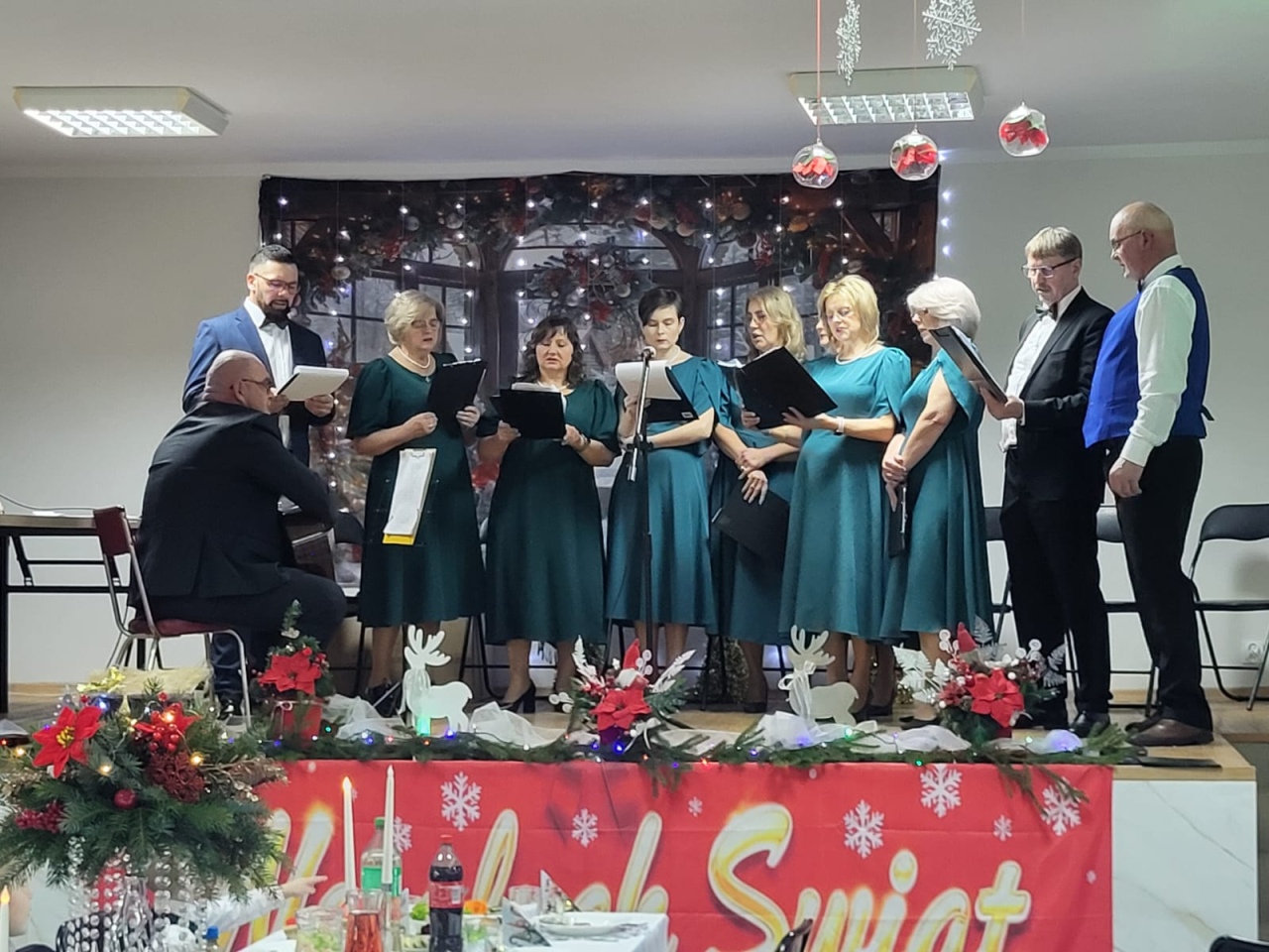 III edycja Przeglądu Kolęd i Pastorałek w Milewie Wielkim [13.12.2025] - zdjęcie #9 - eOstroleka.pl