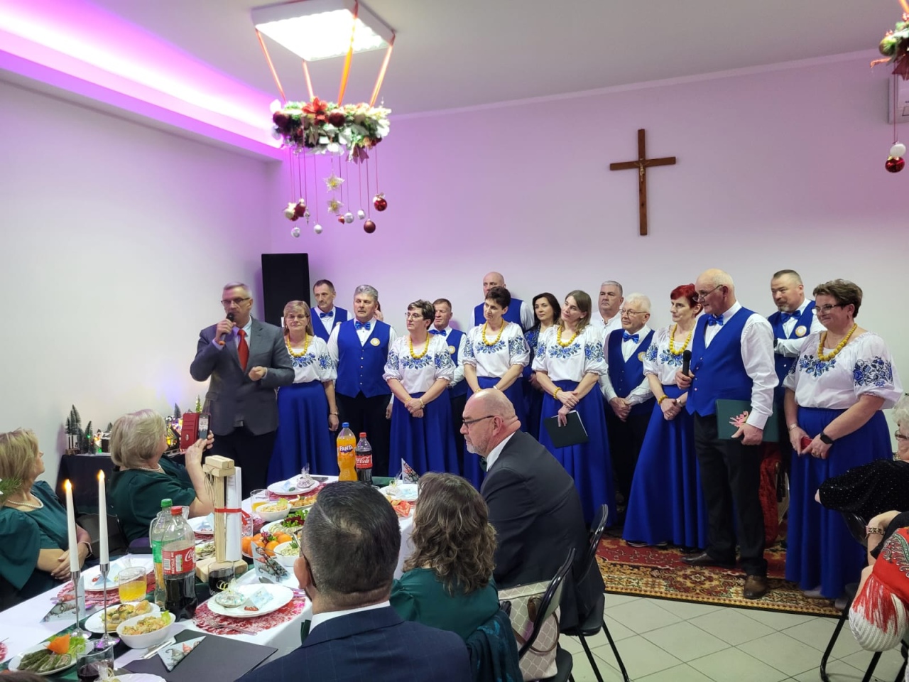 III edycja Przeglądu Kolęd i Pastorałek w Milewie Wielkim [13.12.2025] - zdjęcie #8 - eOstroleka.pl