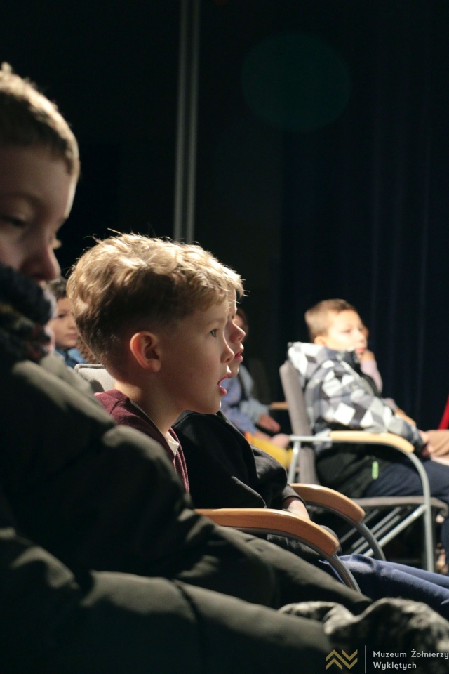 Spektakl edukacyjny Historia Misia Wojtka w MŻW [15.12.2025] - zdjęcie #1 - eOstroleka.pl