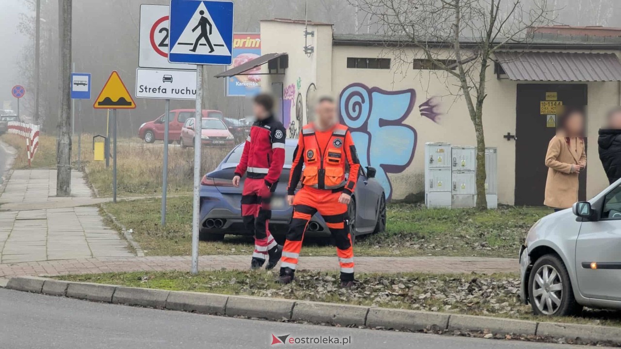 Wypadek na Alei Jana Pawła II [16.12.2025] - zdjęcie #7 - eOstroleka.pl