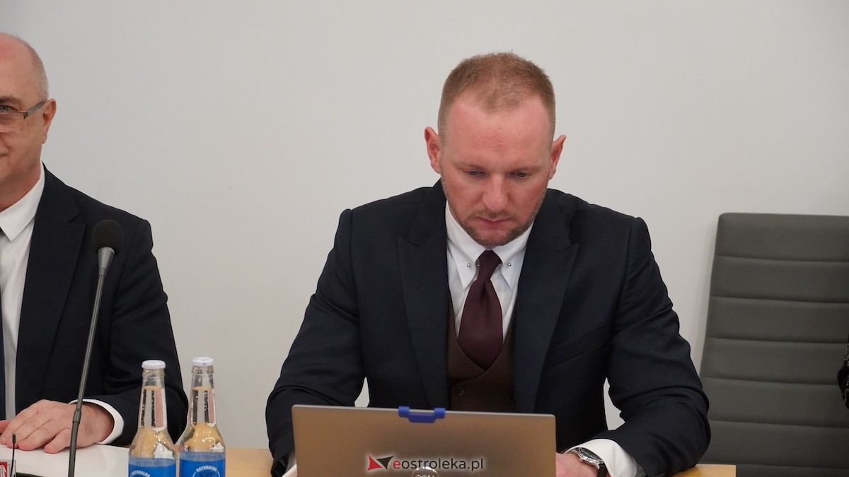 Ruszyła najważniejsza sesja rady powiatu [16.12.2025] - zdjęcie #44 - eOstroleka.pl