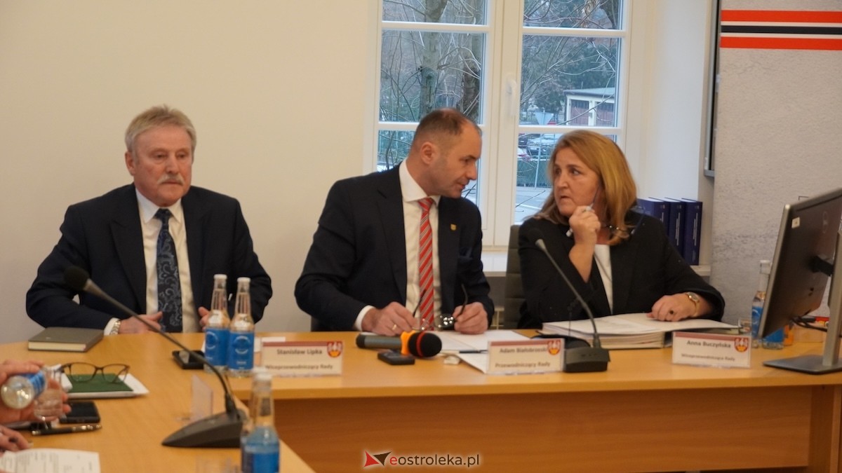 Ruszyła najważniejsza sesja rady powiatu [16.12.2025] - zdjęcie #38 - eOstroleka.pl