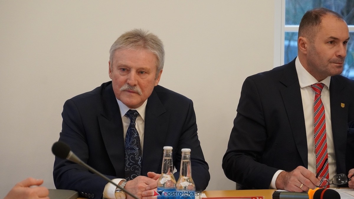 Ruszyła najważniejsza sesja rady powiatu [16.12.2025] - zdjęcie #34 - eOstroleka.pl
