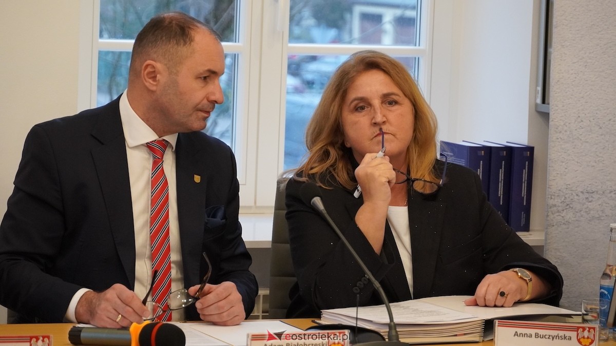 Ruszyła najważniejsza sesja rady powiatu [16.12.2025] - zdjęcie #32 - eOstroleka.pl