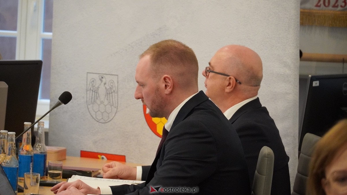 Ruszyła najważniejsza sesja rady powiatu [16.12.2025] - zdjęcie #30 - eOstroleka.pl