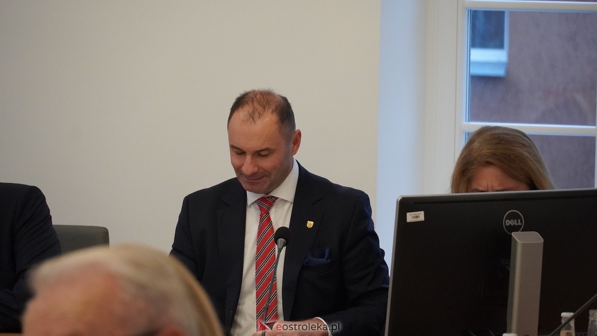 Ruszyła najważniejsza sesja rady powiatu [16.12.2025] - zdjęcie #27 - eOstroleka.pl