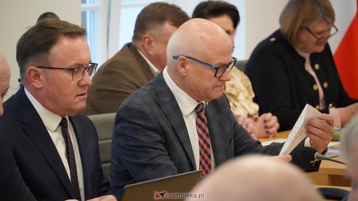 Ruszyła najważniejsza sesja rady powiatu [16.12.2025] - zdjęcie #13 - eOstroleka.pl