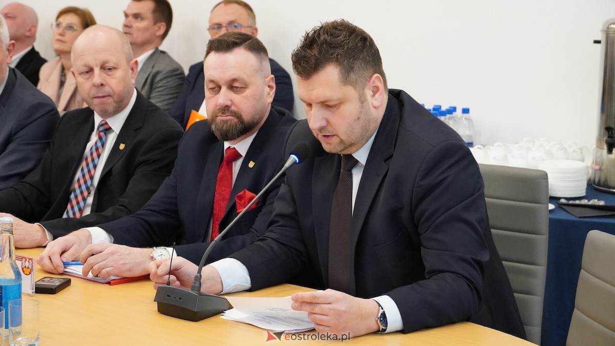 Ruszyła najważniejsza sesja rady powiatu [16.12.2025] - zdjęcie #10 - eOstroleka.pl