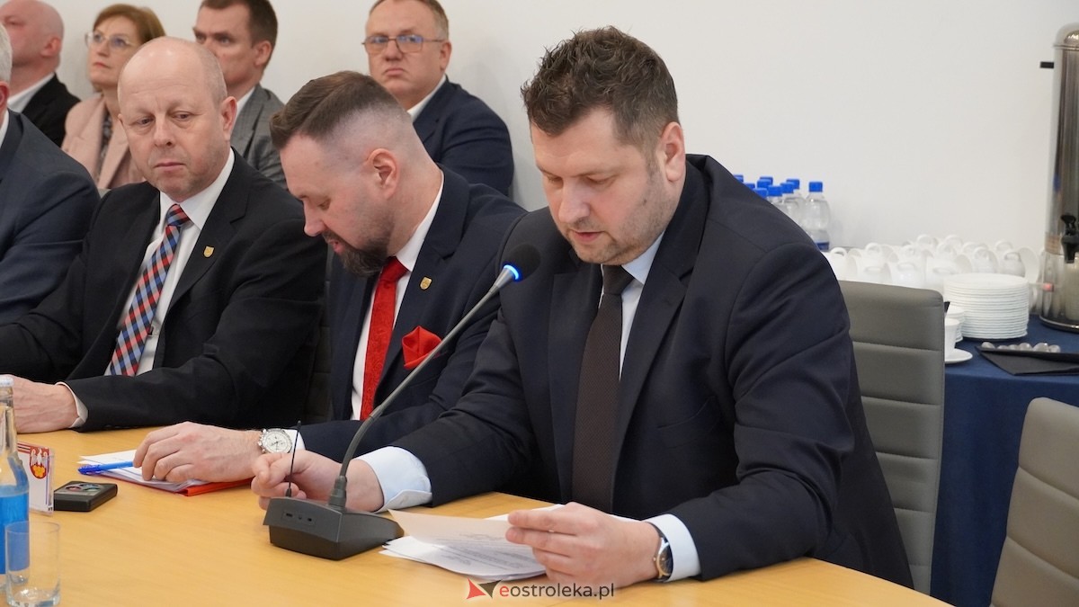 Ruszyła najważniejsza sesja rady powiatu [16.12.2025] - zdjęcie #9 - eOstroleka.pl