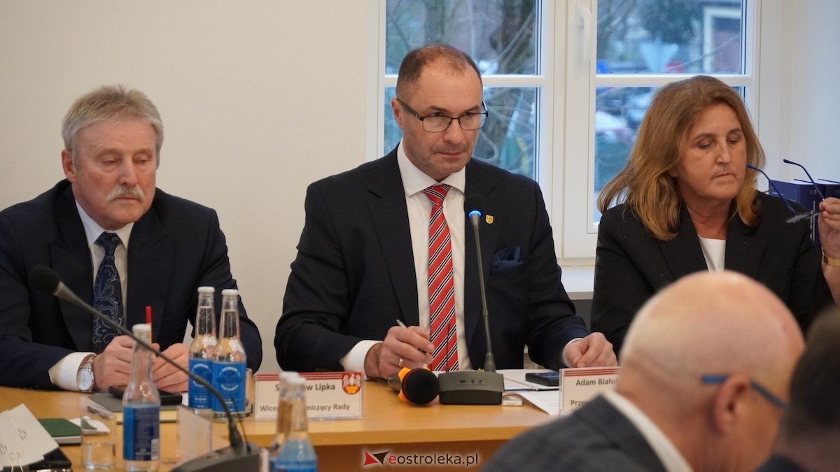 Ruszyła najważniejsza sesja rady powiatu [16.12.2025] - zdjęcie #4 - eOstroleka.pl