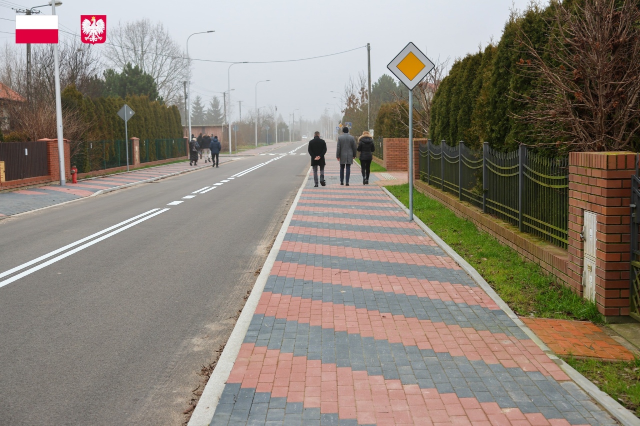 Oficjalny odbiór ulicy Wiejskiej w Ostrołęce [16.12.2025] - zdjęcie #18 - eOstroleka.pl