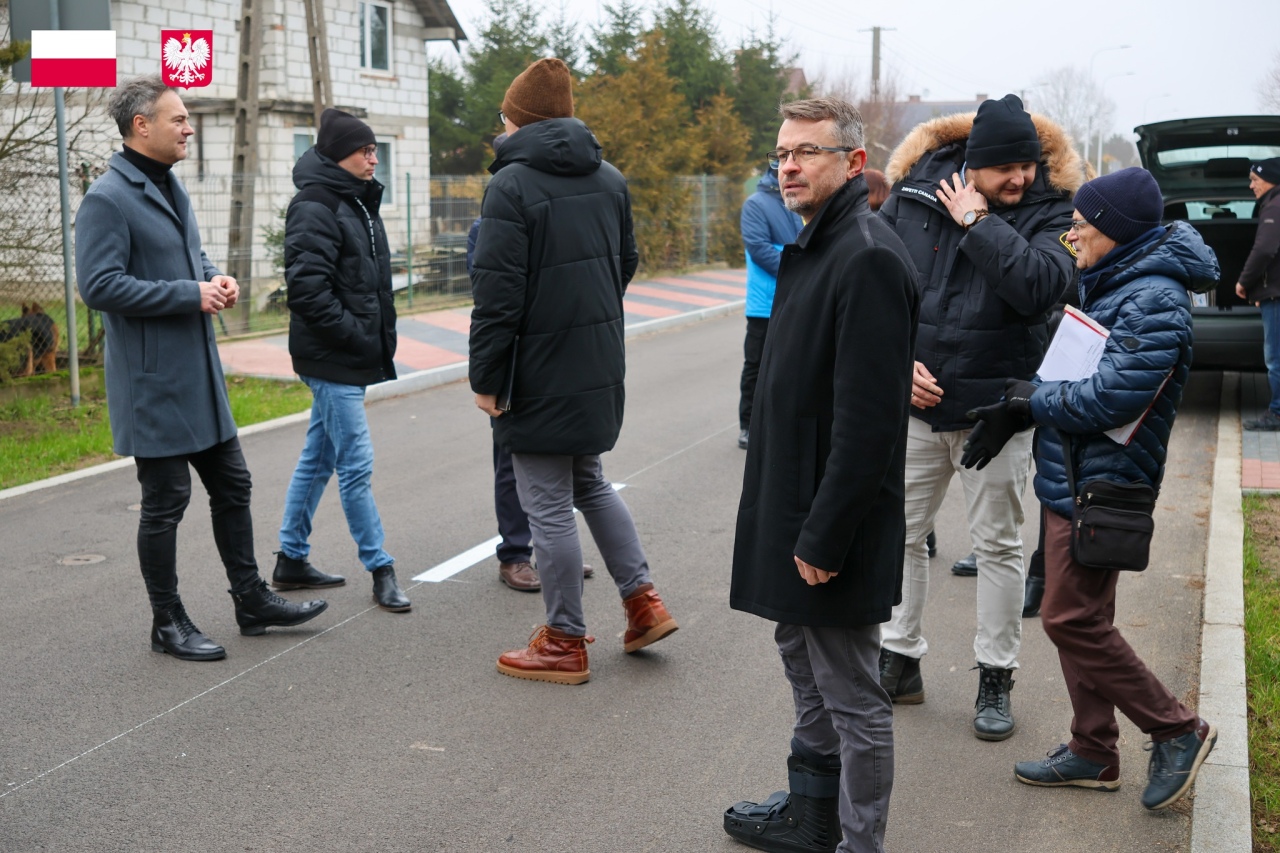 Oficjalny odbiór ulicy Wiejskiej w Ostrołęce [16.12.2025] - zdjęcie #16 - eOstroleka.pl