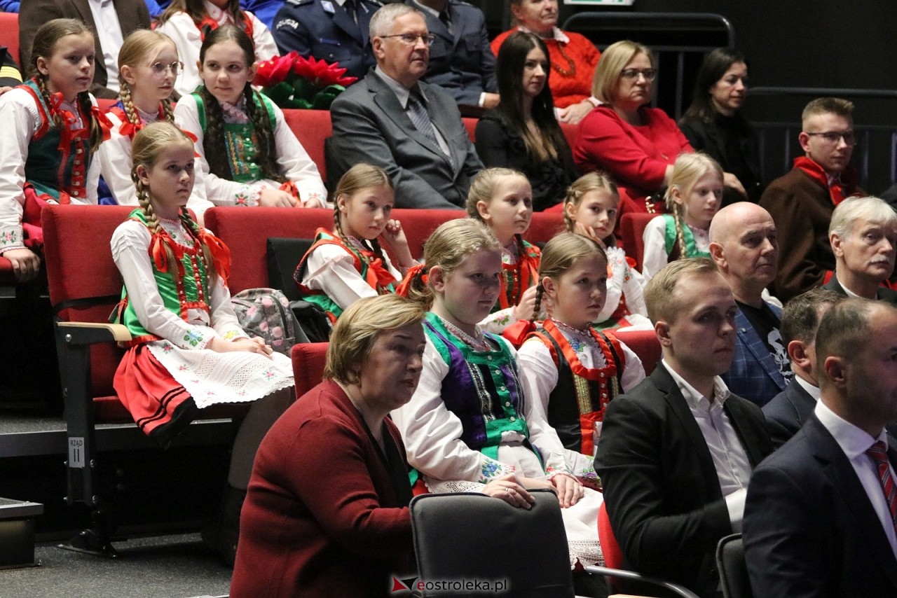 Sesja rady powiatu ostrołęckiego [16.12.2025] - zdjęcie #152 - eOstroleka.pl
