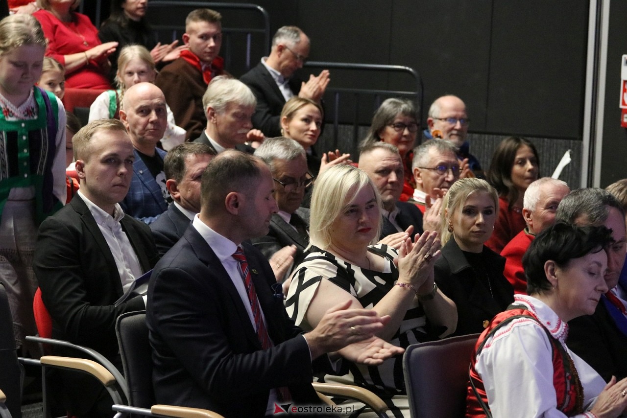 Sesja rady powiatu ostrołęckiego [16.12.2025] - zdjęcie #139 - eOstroleka.pl