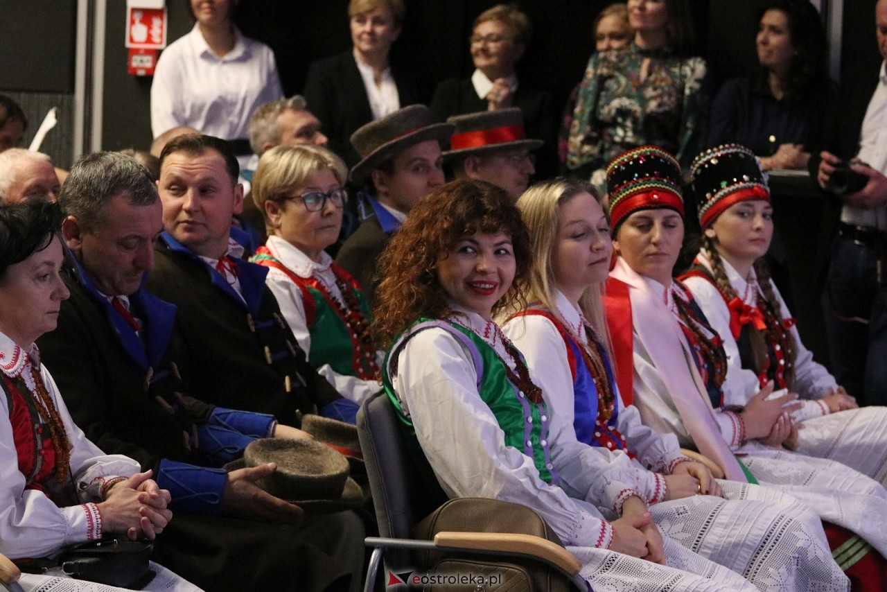 Sesja rady powiatu ostrołęckiego [16.12.2025] - zdjęcie #138 - eOstroleka.pl