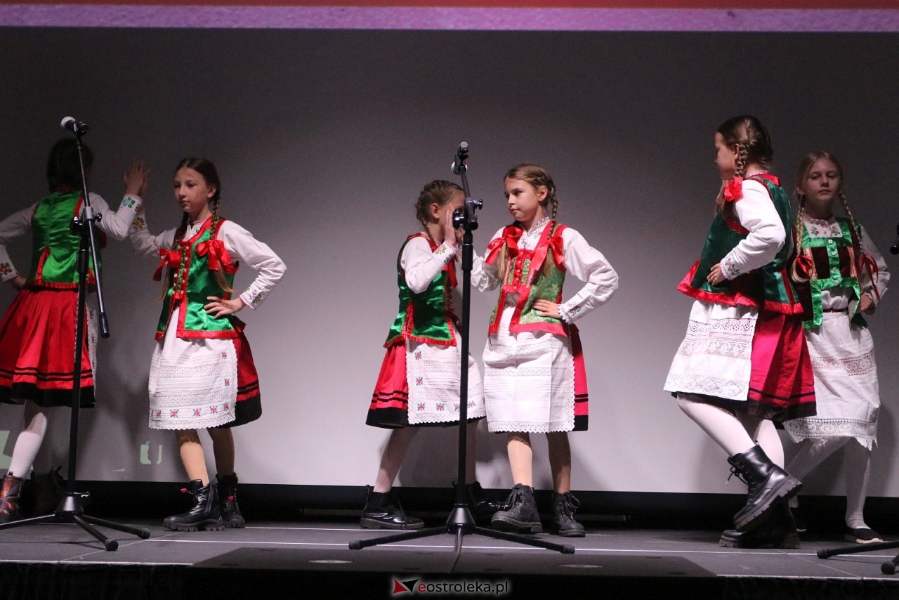 Sesja rady powiatu ostrołęckiego [16.12.2025] - zdjęcie #120 - eOstroleka.pl