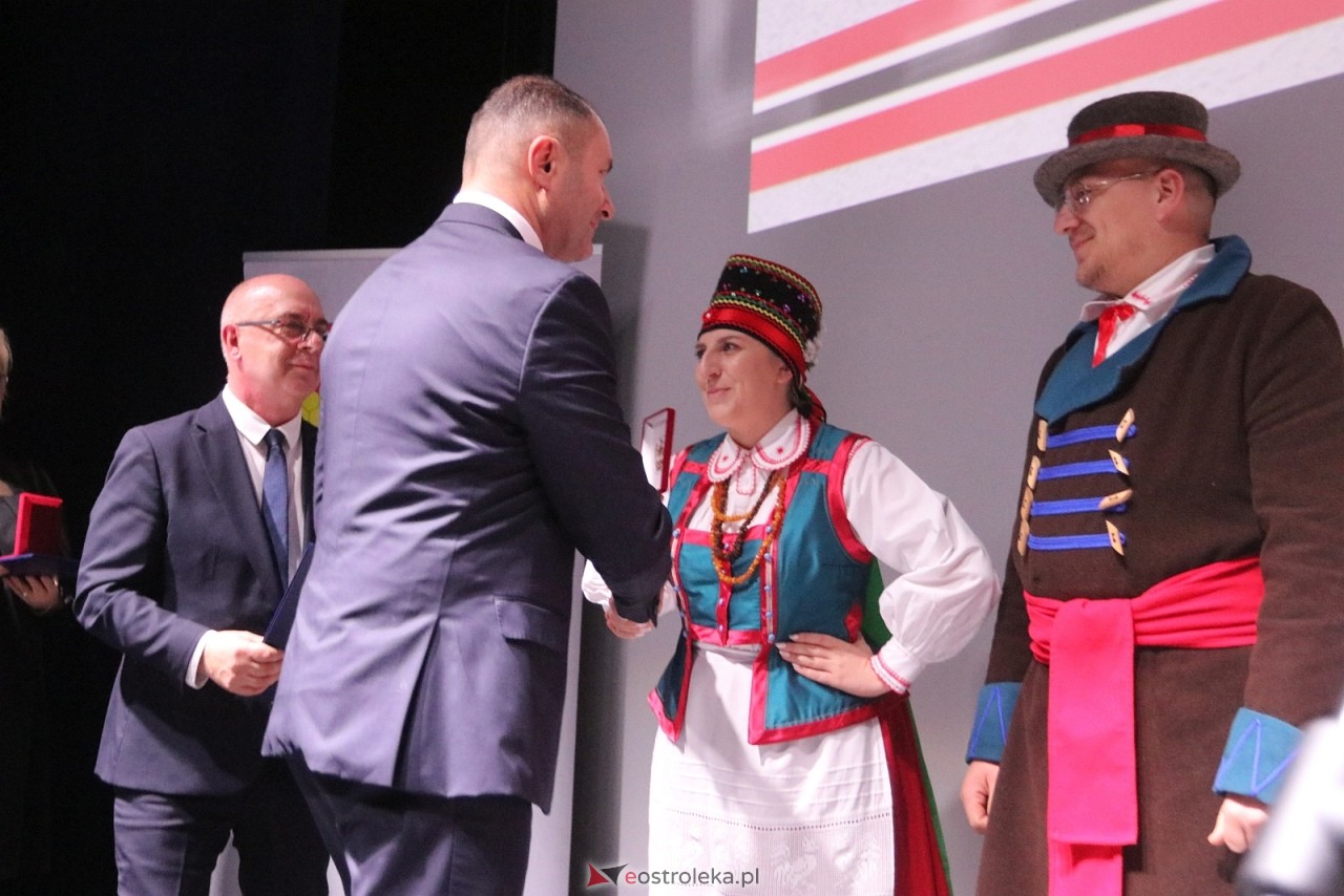 Sesja rady powiatu ostrołęckiego [16.12.2025] - zdjęcie #109 - eOstroleka.pl