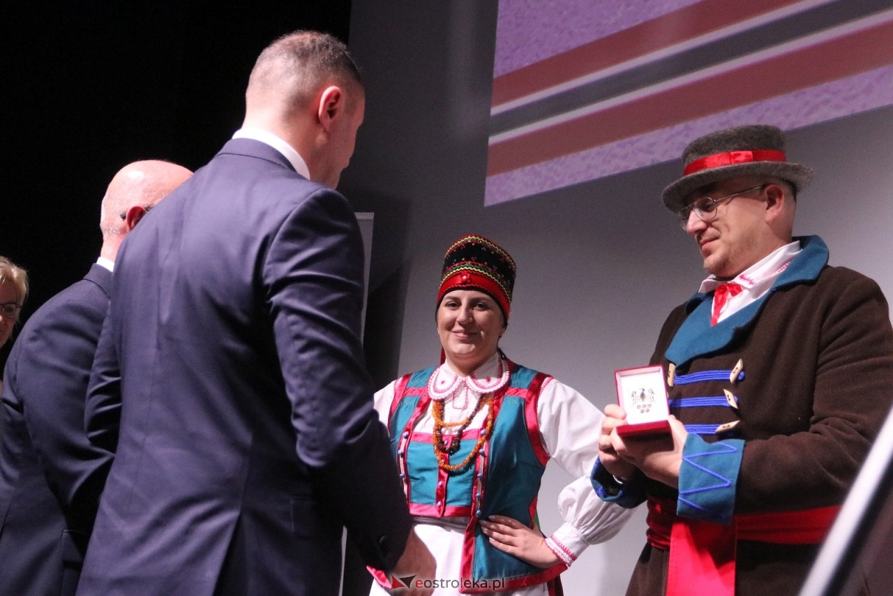 Sesja rady powiatu ostrołęckiego [16.12.2025] - zdjęcie #107 - eOstroleka.pl