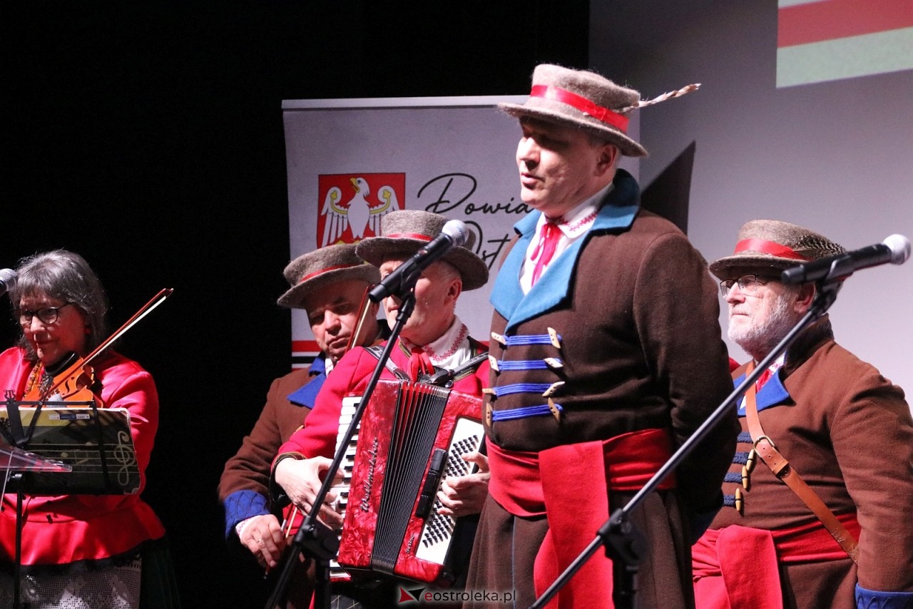 Sesja rady powiatu ostrołęckiego [16.12.2025] - zdjęcie #84 - eOstroleka.pl