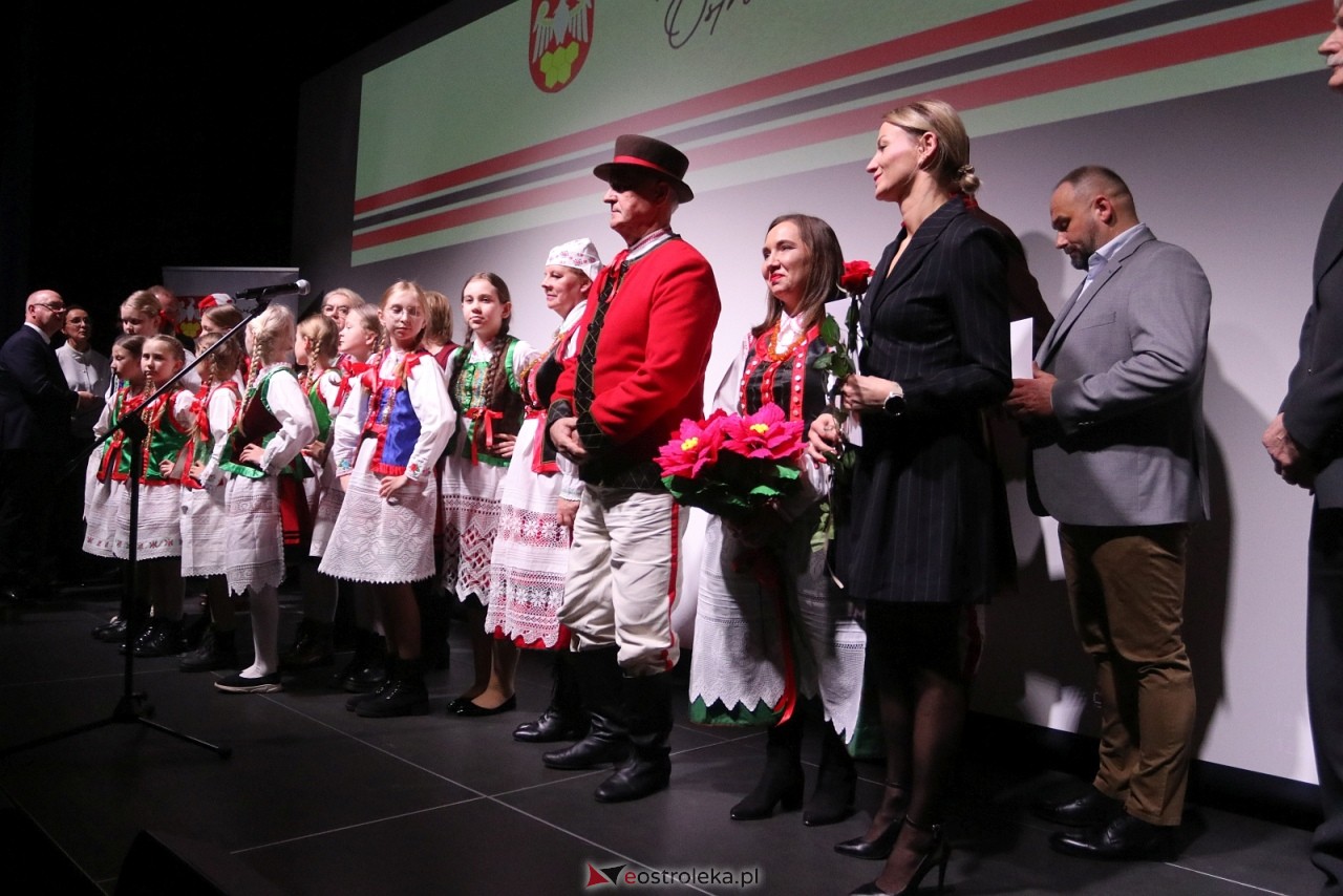 Sesja rady powiatu ostrołęckiego [16.12.2025] - zdjęcie #73 - eOstroleka.pl