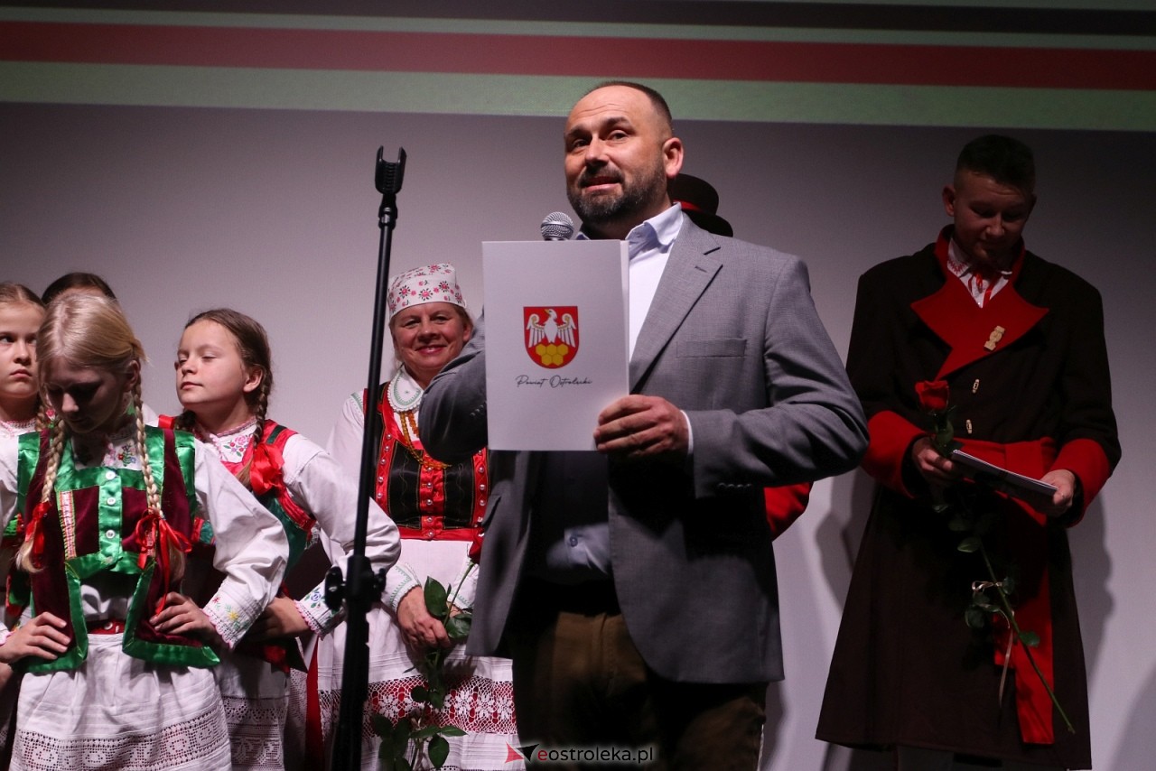 Sesja rady powiatu ostrołęckiego [16.12.2025] - zdjęcie #61 - eOstroleka.pl