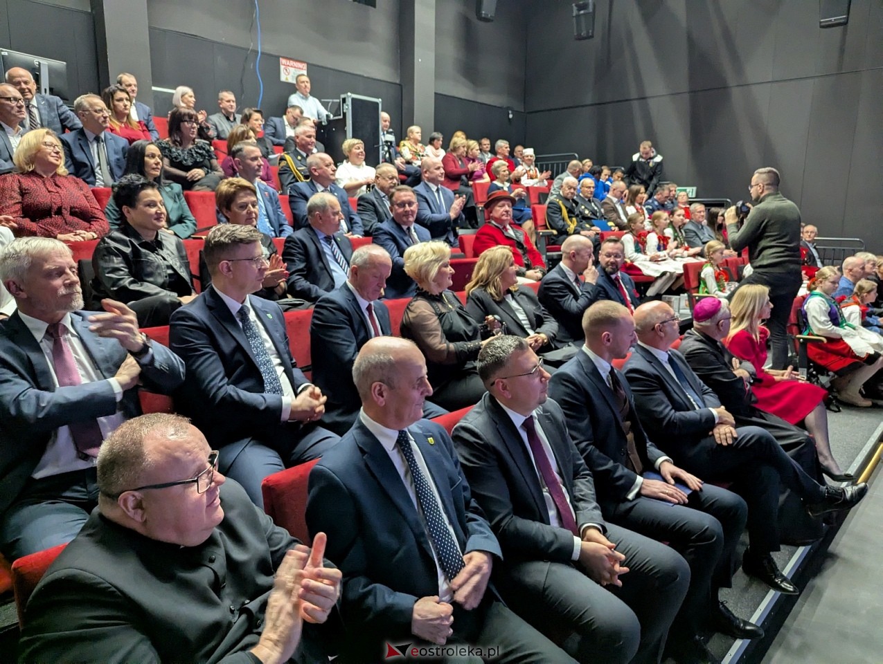 Sesja rady powiatu ostrołęckiego [16.12.2025] - zdjęcie #26 - eOstroleka.pl