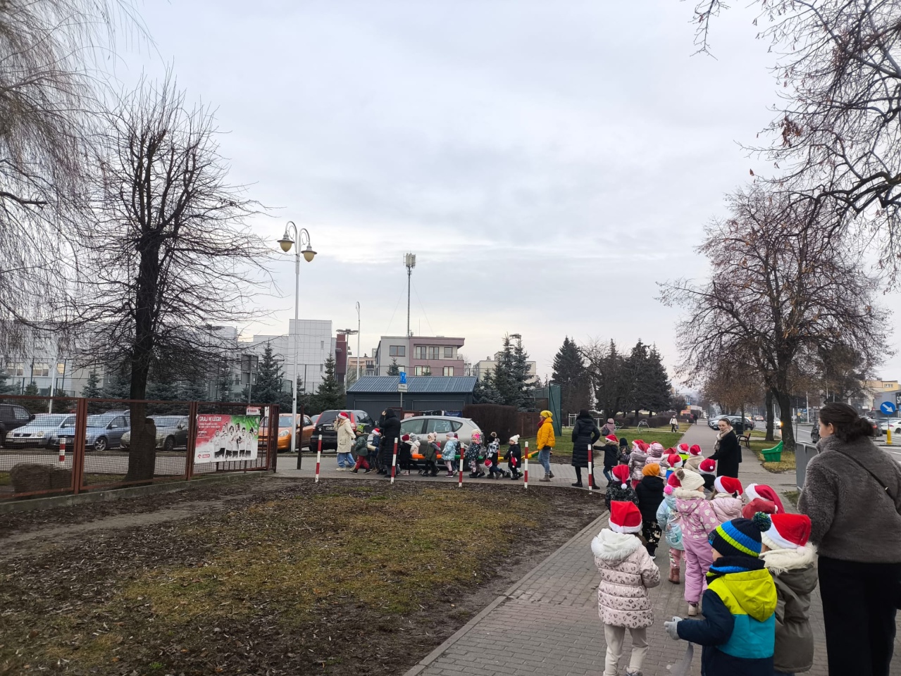 Niech słodka gwiazdka zaświeci PM nr 8 z akcją charytatywną dla potrzebujących [17.12.2025] - zdjęcie #66 - eOstroleka.pl