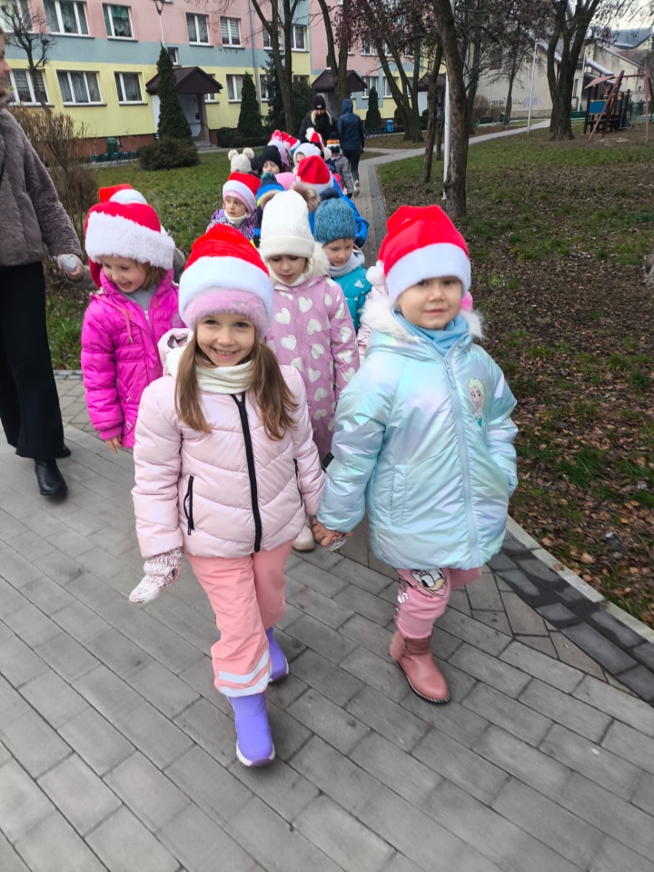 Niech słodka gwiazdka zaświeci PM nr 8 z akcją charytatywną dla potrzebujących [17.12.2025] - zdjęcie #63 - eOstroleka.pl