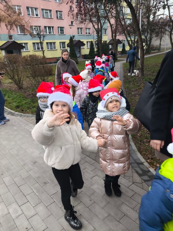 Niech słodka gwiazdka zaświeci PM nr 8 z akcją charytatywną dla potrzebujących [17.12.2025] - zdjęcie #62 - eOstroleka.pl