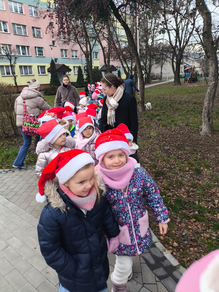 Niech słodka gwiazdka zaświeci PM nr 8 z akcją charytatywną dla potrzebujących [17.12.2025] - zdjęcie #61 - eOstroleka.pl
