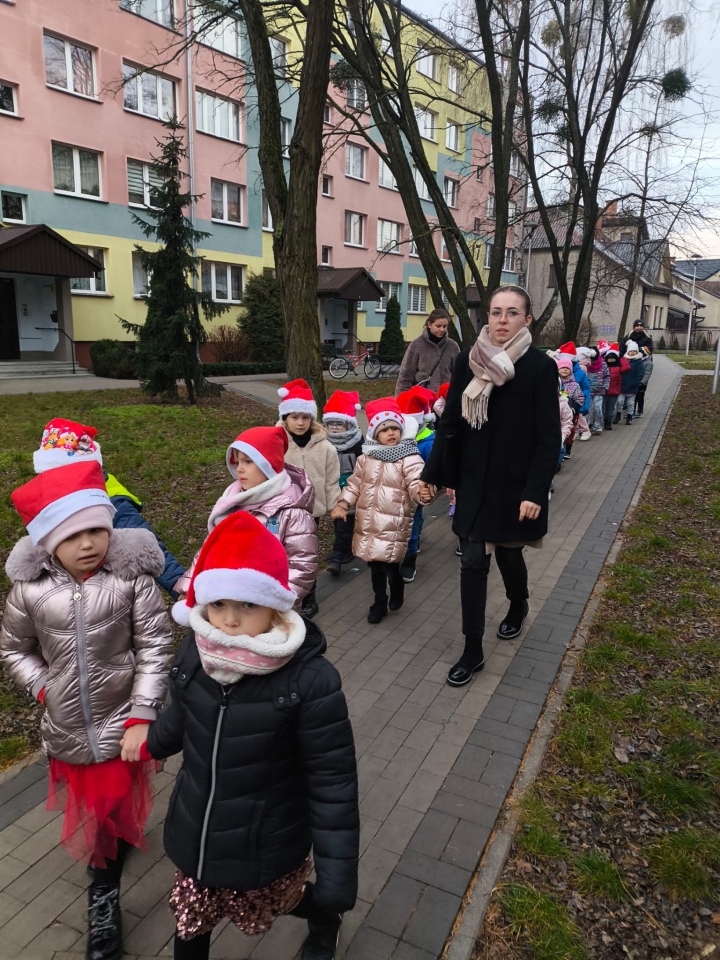 Niech słodka gwiazdka zaświeci PM nr 8 z akcją charytatywną dla potrzebujących [17.12.2025] - zdjęcie #55 - eOstroleka.pl