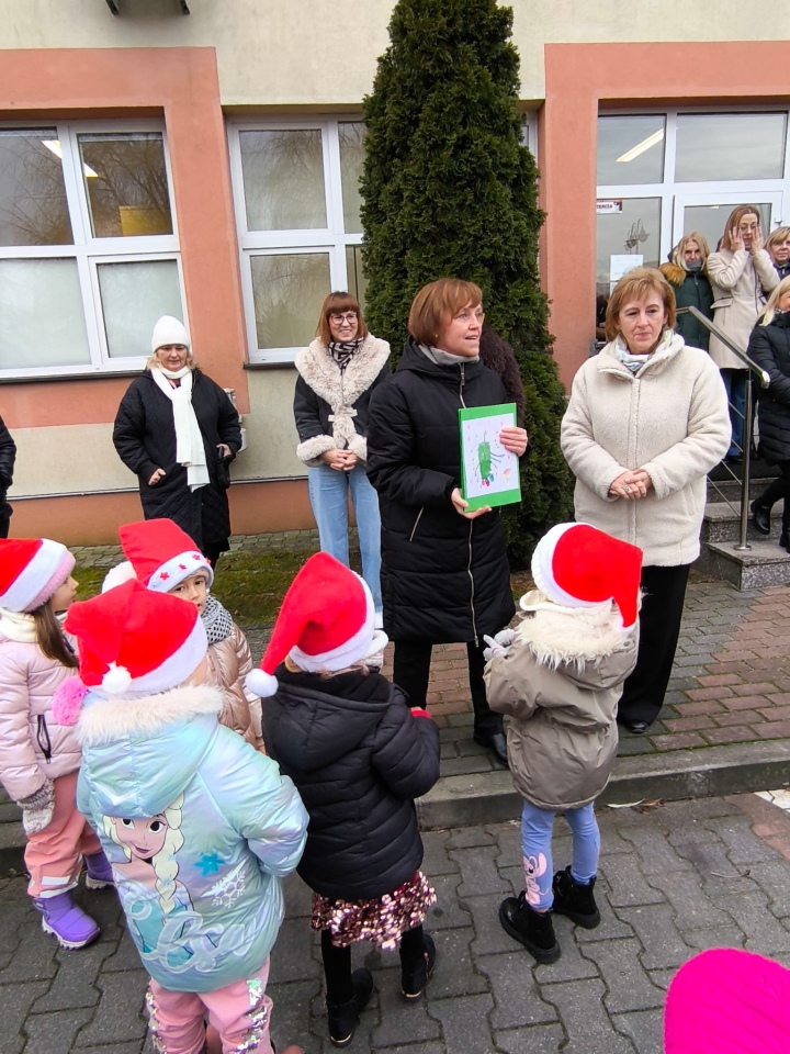 Niech słodka gwiazdka zaświeci PM nr 8 z akcją charytatywną dla potrzebujących [17.12.2025] - zdjęcie #14 - eOstroleka.pl