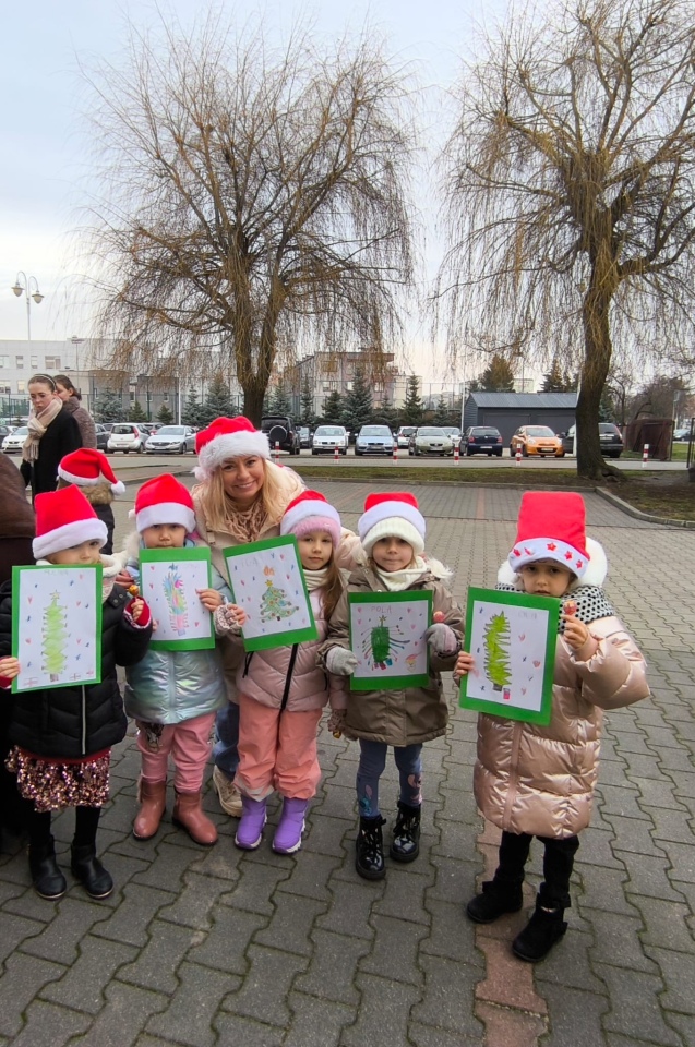 Niech słodka gwiazdka zaświeci PM nr 8 z akcją charytatywną dla potrzebujących [17.12.2025] - zdjęcie #6 - eOstroleka.pl