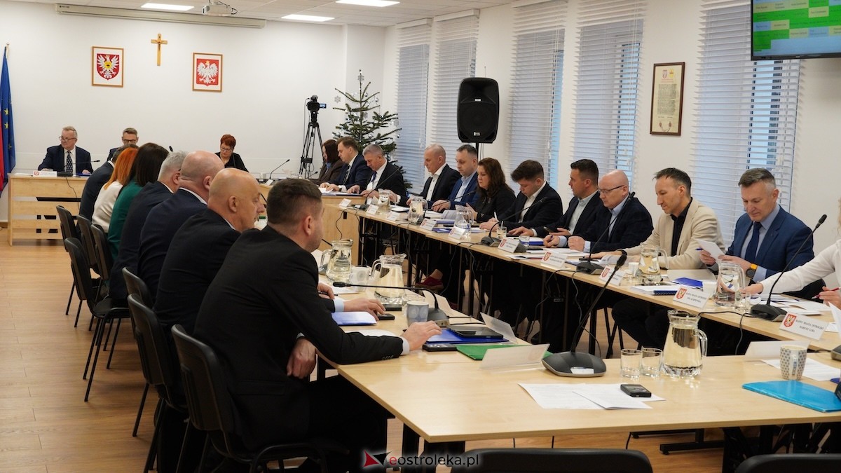Sesja Rady Miasta. Budżet na 2026 [18.12.2025] - zdjęcie #14 - eOstroleka.pl