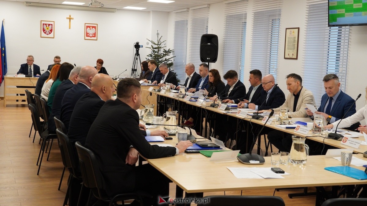 Sesja Rady Miasta. Budżet na 2026 [18.12.2025] - zdjęcie #13 - eOstroleka.pl