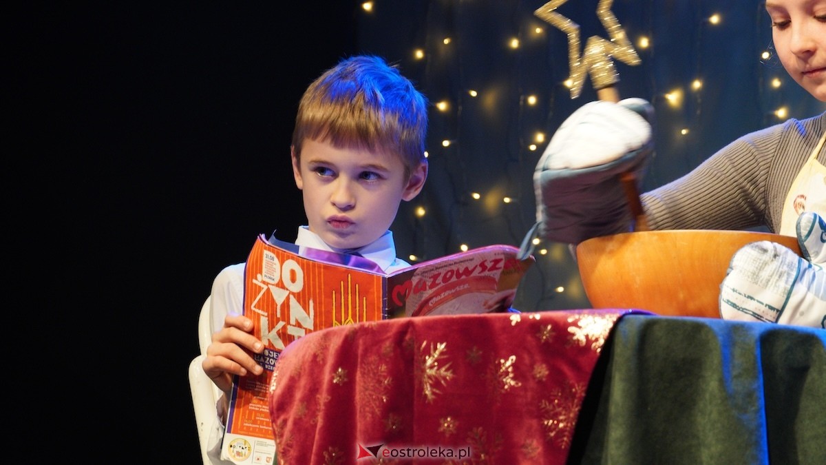 Dziecięcy Teatr Amatorski Niewidzialni ze spektaklem Święta u Grincha [19.12.2025] - zdjęcie #52 - eOstroleka.pl