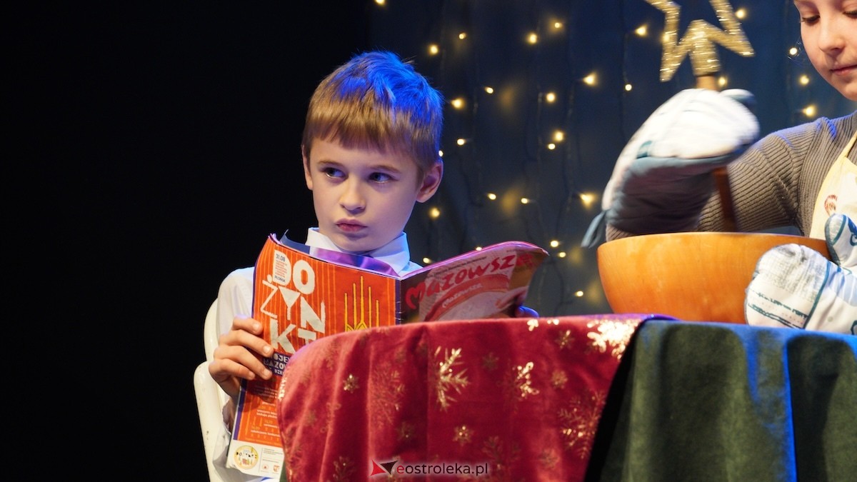 Dziecięcy Teatr Amatorski Niewidzialni ze spektaklem Święta u Grincha [19.12.2025] - zdjęcie #51 - eOstroleka.pl
