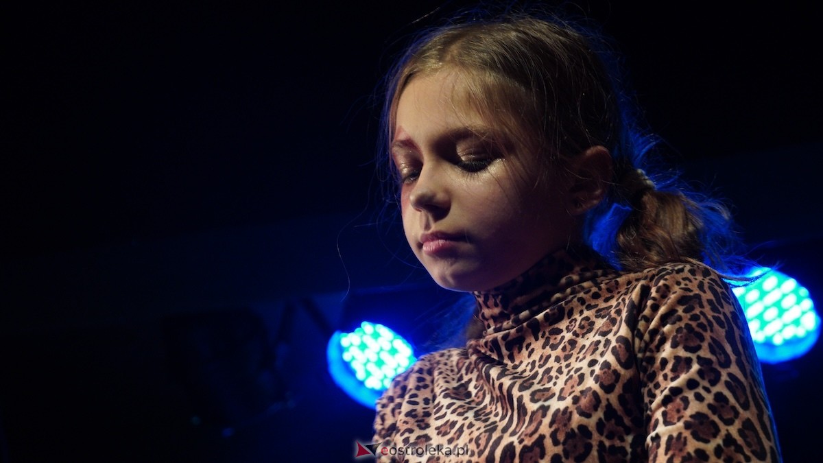 Dziecięcy Teatr Amatorski Niewidzialni ze spektaklem Święta u Grincha [19.12.2025] - zdjęcie #43 - eOstroleka.pl
