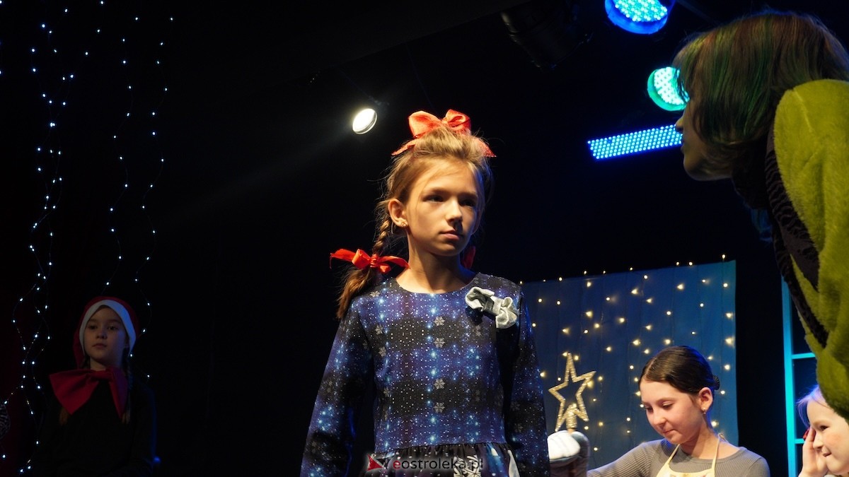 Dziecięcy Teatr Amatorski Niewidzialni ze spektaklem Święta u Grincha [19.12.2025] - zdjęcie #37 - eOstroleka.pl
