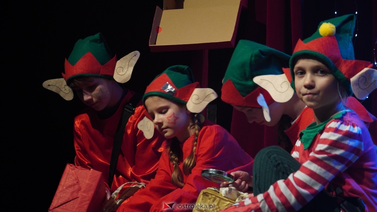 Dziecięcy Teatr Amatorski Niewidzialni ze spektaklem Święta u Grincha [19.12.2025] - zdjęcie #34 - eOstroleka.pl