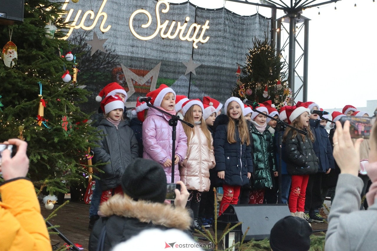 Wigilia miejska 2025 w Ostrołęce [20.12.2025] - zdjęcie #76 - eOstroleka.pl
