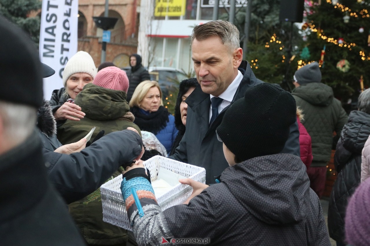 Wigilia miejska 2025 w Ostrołęce [20.12.2025] - zdjęcie #41 - eOstroleka.pl