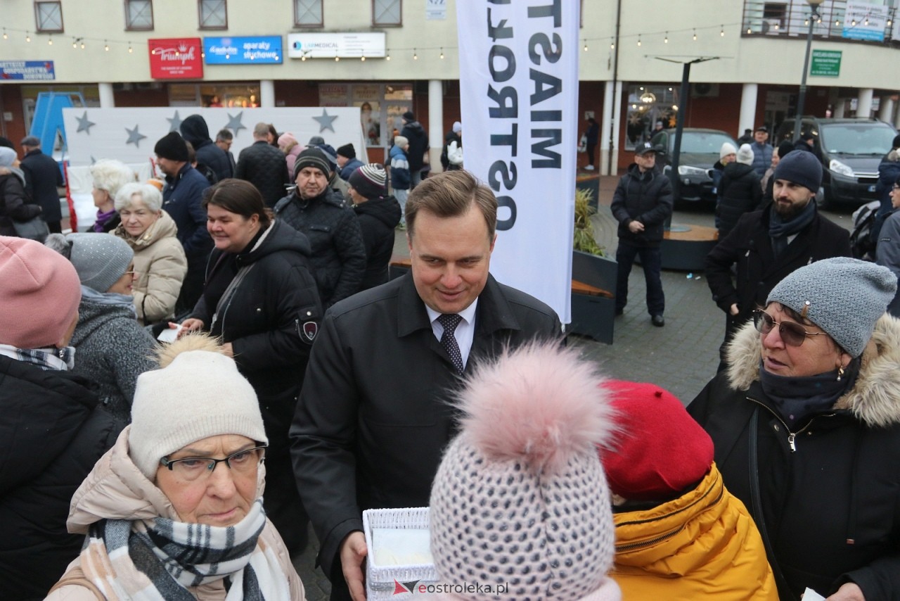 Wigilia miejska 2025 w Ostrołęce [20.12.2025] - zdjęcie #35 - eOstroleka.pl