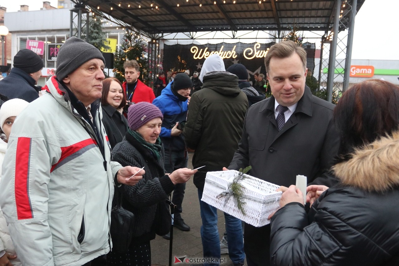 Wigilia miejska 2025 w Ostrołęce [20.12.2025] - zdjęcie #30 - eOstroleka.pl