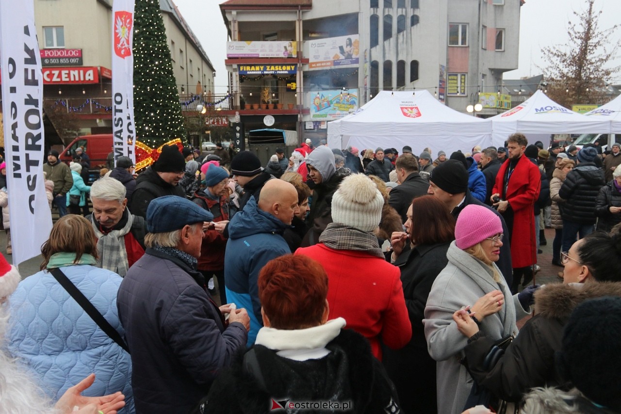 Wigilia miejska 2025 w Ostrołęce [20.12.2025] - zdjęcie #25 - eOstroleka.pl