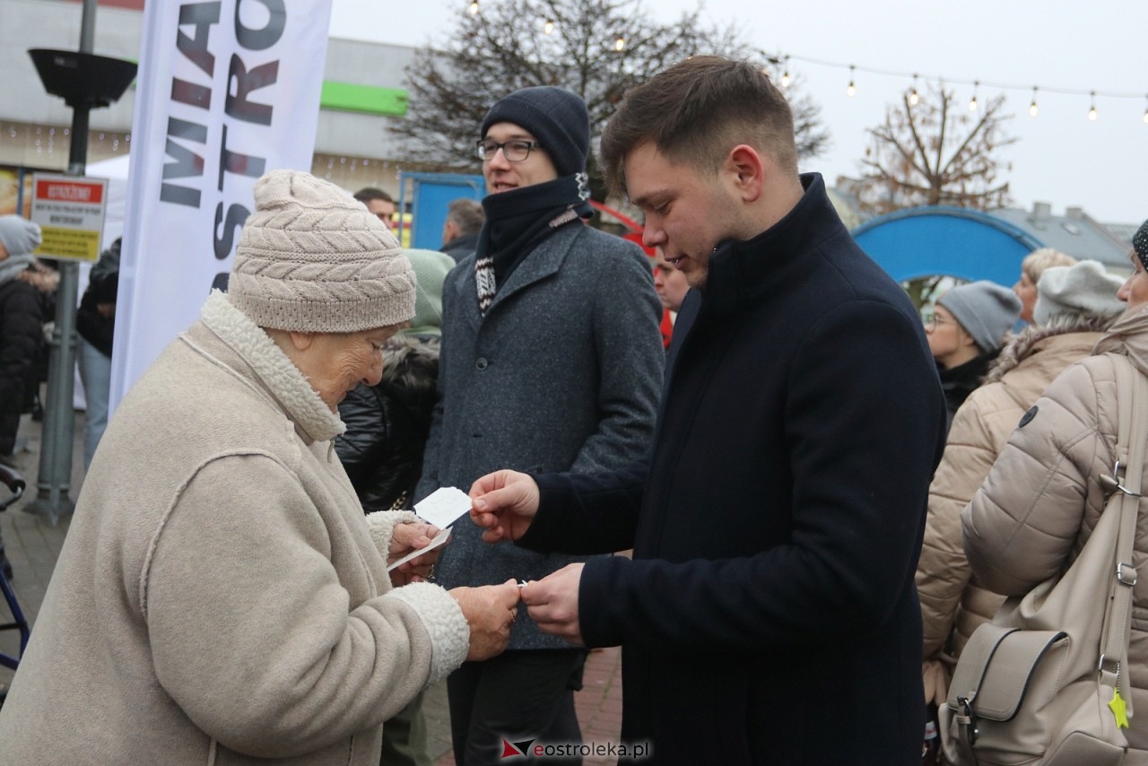 Wigilia miejska 2025 w Ostrołęce [20.12.2025] - zdjęcie #15 - eOstroleka.pl